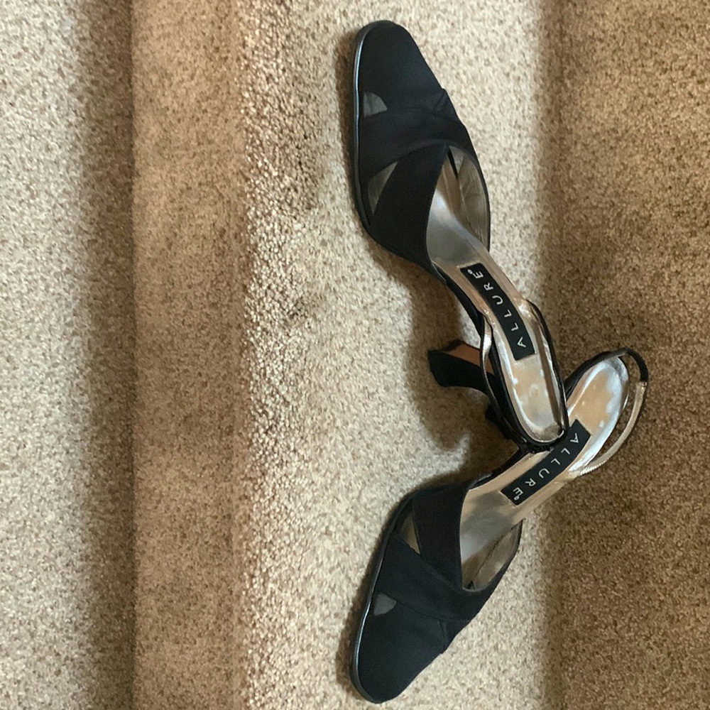 Dress sandal